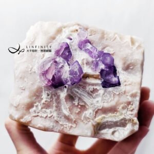 紫螢石共生水晶 奼紫焉紅 四方來財 收藏 風水原礦擺件 單品 禮物